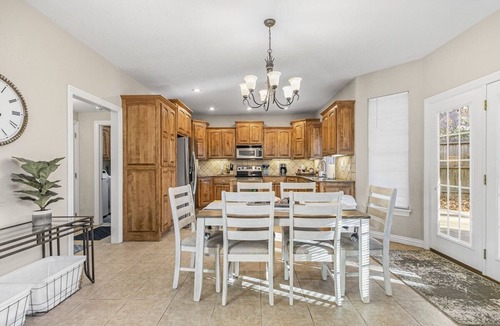Bella Vista House | Large 5BR Bella Vista Home Near Trails | Sleeps 12 | Perfect for Riding Trips