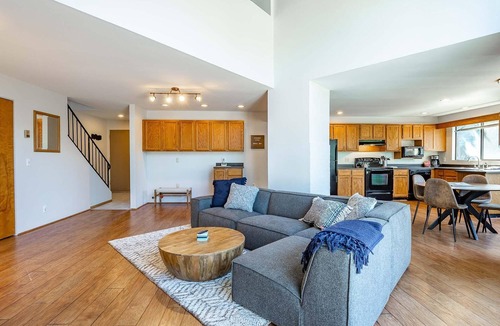 Birch Bay Condo | Large Condo, 3 bedrooms, small beach view, Indoor Pool, Free Wi Fi