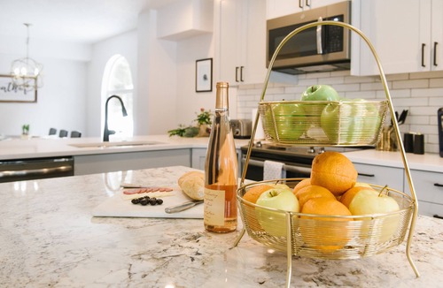 Cottonwood Heights Condo | Large Home, 4 bds, 3.5 bths, complete remodeled: luxurious amenities.see pics
