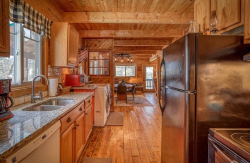 San Juan River Village Cabin | Last-Min Summer Escape! 15% Off Your August Stay. Must Book By 8/17/26.
