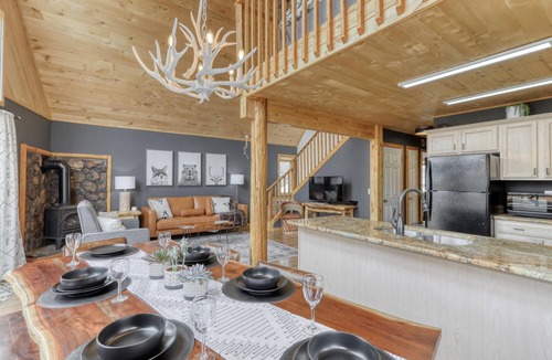 San Juan River Village House | Last-Min Summer Escape! 15% Off Your August Stay. Must Book By 8/17/26.