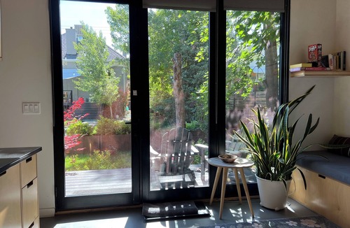 Central City Cottage | Liberty Park Garden Guest House