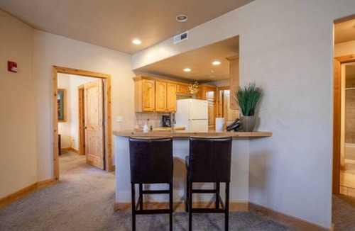 Kimball Junction Condo | Long term oasis - near trails, eateries and shops