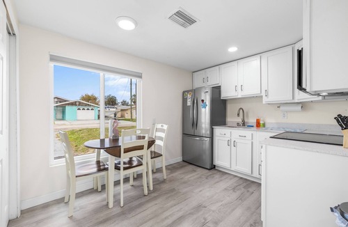 Hudson Beach Estates House | Lovely 3-bedroom cottage with AC in peaceful Hudson