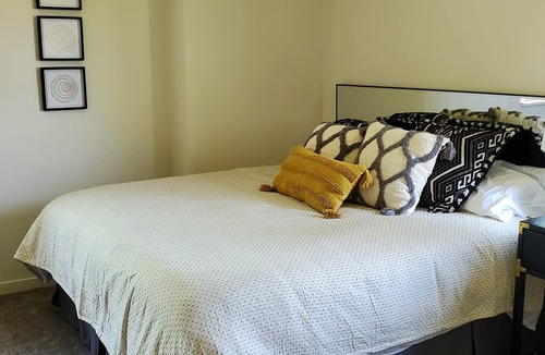 Gorgosa Condo | Lovely top floor 2bd 2ba condo in Park City. Excellent views close to everything
