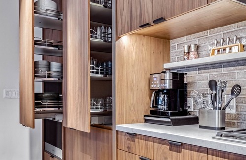 Empire Pass Condo | Luxe Deer Valley Ski-In/Out. 50 ft to Lift. Bowling Alley, Hot Tub & Ski Valet