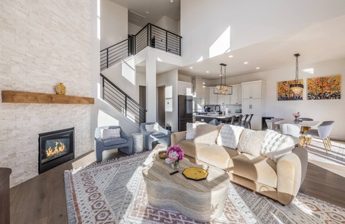 Deer Mountain House | Luxurious 4BR condo in Park City, with a hot tub