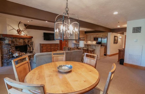 Deer Valley Apartment | Luxurious Apartment Hotel with Cozy Fireplace apartment hotel