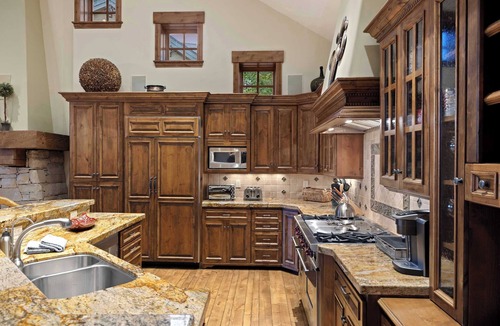 Park Meadows House | Luxury 4BR Retreat | Hot Tub, Views & Fireplace