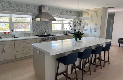 Southgate House | Luxury Coastal Retreat - Designer Home Near Siesta Key Beach with Pool