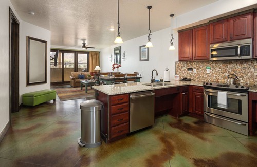 Moab Condo | Luxury Condo in Downtown Moab! Pet Friendly | Bike Storage | Easy Parking