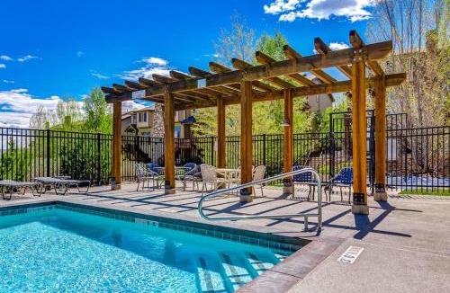 Bear Hollow Village House | Luxury Condo with Private Balcony Seasonal Pool Hot Tubs - Close to Skiing