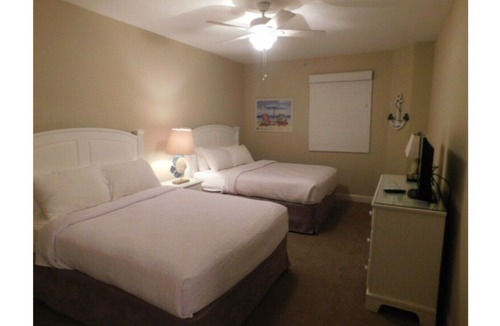 Windy Hill Condo | · LUXURY home away from home – 3 BR Condo – Sleeps 10!! HIGH FLOOR, FREE WIFI