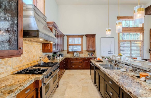 Deer Valley House | Luxury Home, Central Location, Amazing Views, Game/Theater Rooms, Hot tub!
