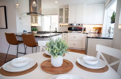 Sand Section House | Luxury Manhattan Beach House - Private Rooftop - Steps from Beach - World Cup