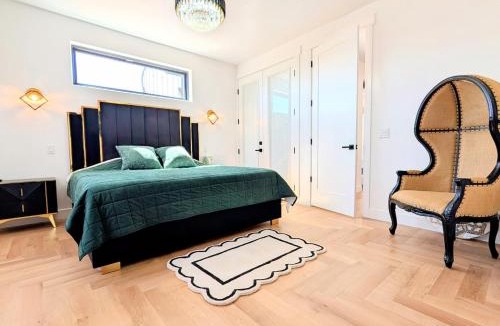 Torrey Villa | Luxury Modern 4 Bedroom House Near Capitol Reef NP Sleeps 10