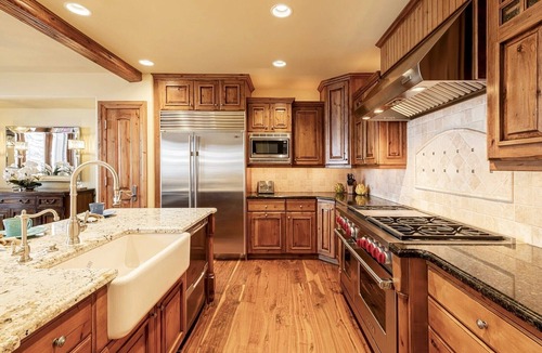 Empire Pass House | Luxury Ski-In/Ski-Out Empire Pass Retreat | Private Hot Tub | Sleeps 12