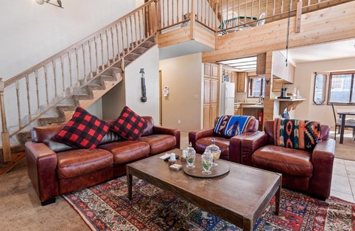 Sugarloaf House | Maple Ridge - Maple Ridge is the perfect getaway for a weekend in the mountains for any season!