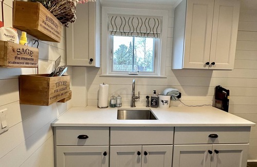 Middlebury House | Middlebury, VT In town Recently renovated four bedroom Luxury Home,sleeps 8