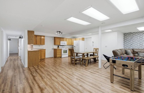 Spanish Fork House | Mini-farm with separate yard in Spanish Fork, extended driveway for toys!