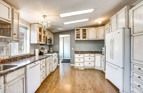 Moab South Valley House | Moab Home w/Patio - Near Arches National Park!