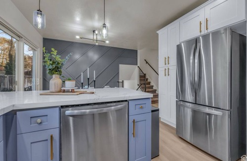 Sandy House | Modern 5-bedroom Family Home in Sandy Utah