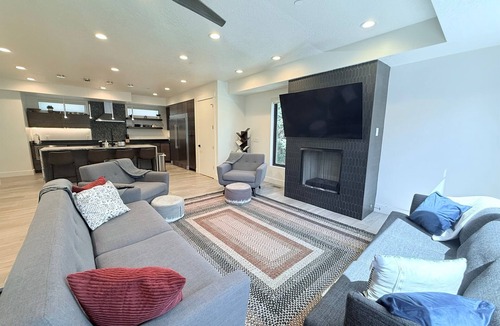 Downtown Salt Lake City House | Modern Escape-Downtown SLC