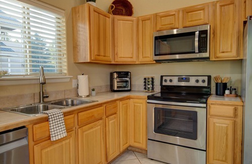 Pagosa Springs House | Modern Mountain Home w/Hot Tub, Fenced Yard & Near Lakes
