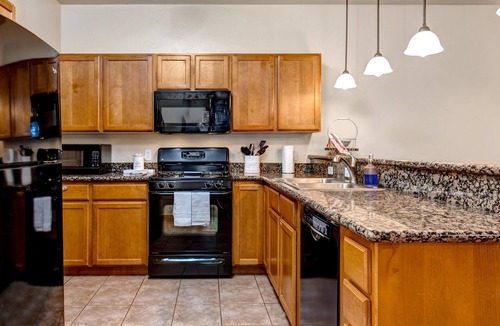 Bear Hollow Village Condo | Moose Mgmt at Bear Hollow 1104 Outdoor Patio-Pool-Free Bus Route-Dogs Welcome