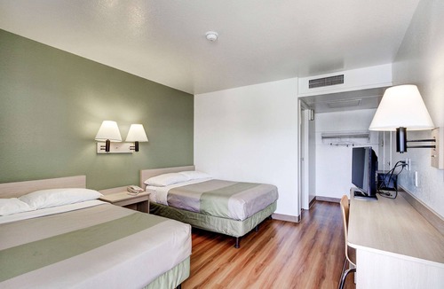 Midvale Hotel | Motel 6 Midvale, UT - Salt Lake City South