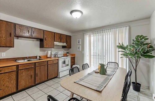 Ferron House | Mountain Biking Close By, Fully Fenced Yard