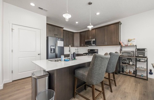 Daybreak Villa | Mountain Dreams | 2 Car Garage | Office | Brand new