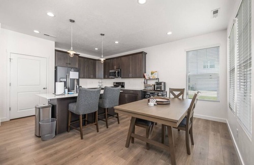 Daybreak Villa | Mountain Dreams | 2 Car Garage | Office | Brand new