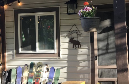 Tollgate Canyon Cabin | Mountain retreat cabin with a view near Park City. Amenities galore!