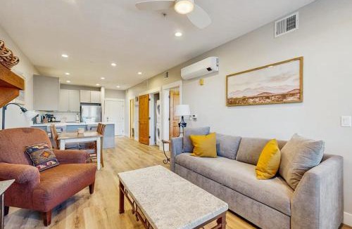 Kimball Junction House | Mountain retreat with fireplace hot tub pool & fitness room