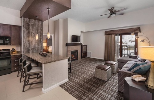 Park City Resort | Mountain Side Resort with direct Ski in/out capabilities w/Indoor pools and 2 open air hot tubs