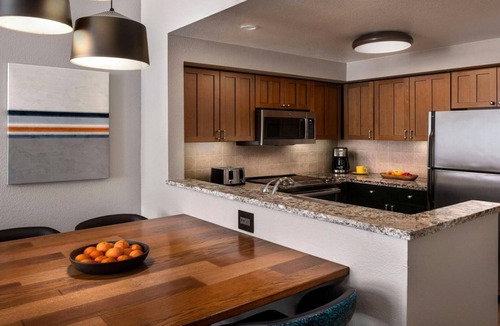 North Park City Villa | MountainSide Ski-In Stay in Park City with Hot Tubs & Spacious 2BR Villa