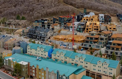 North Park City Hotel | Multi Resorts at Lift Lodge