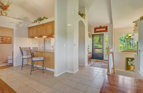 Monument House | Near Air Force Academy | 5BR + Pet Friendly + Yard