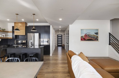 Hollister House | New 7 bdrm home (sleeps 28) w/amazing lake views, hot tub, fire pit, playground