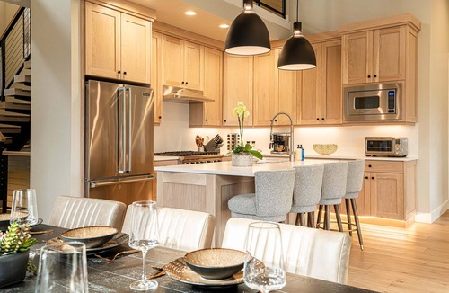 Heber House | New and Fun in Deer Valley East Village - Free Mountain Mover on demand ski shuttle