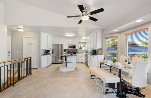 Taylorsville House | New Modern Suite with Hot Tub Salt Lake City Taylorsville