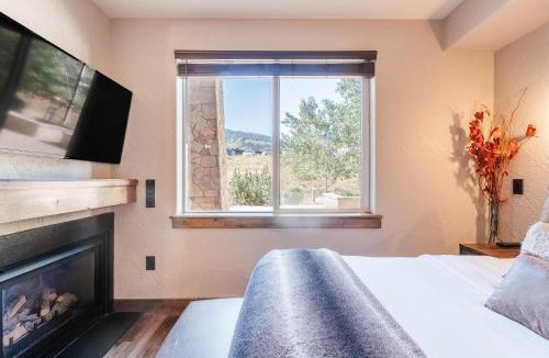 Park City House | Newly Renovated Studio at Silverado, Ski, Relax, Enjoy World Class Amenities!