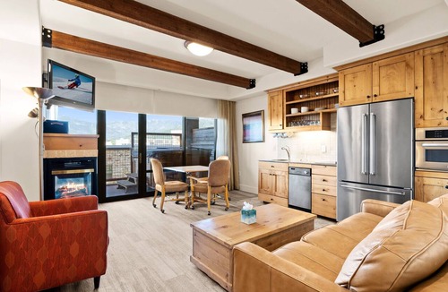 Kimball Junction Condo | Newpark 305-A | Private Hot Tub | Kitchenette | Olympic Park & Mtn View | Fireplace | Pool & Hot Tub