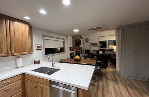 Park City House | NOW BOOKING SUMMER 2026! 2 POOLS, VOLLEYBALL, PICKLEBALL, TENNIS, CONCERTS!