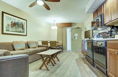 Historic Downtown Durango Resort | OFFICIAL LISTING | Wyndham - Durango 1 Bedroom w/Whirlpool Tub, Wi-Fi, & More!