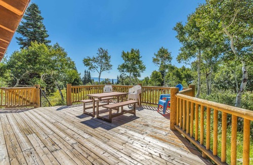 Tollgate Canyon Cabin | On Mountain Time Cabin
