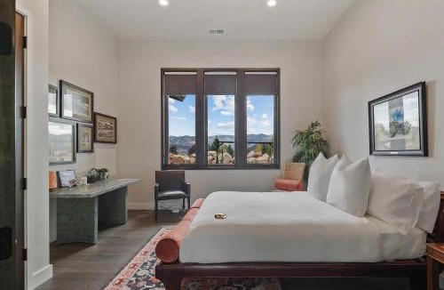 North Snyderville Basin House | Park City Lighthouse - Mountain View, Hot Tub & BBQ