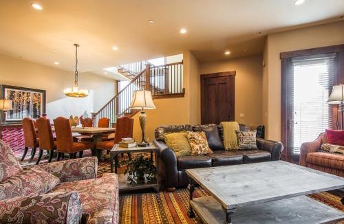 Park City House | Park City Townhome w/Views - Walk to Gondola!