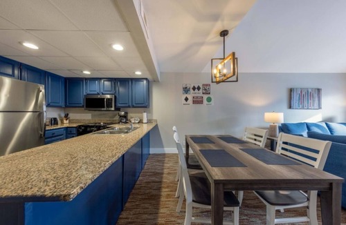 North Park City Hotel | Park Plaza Resort. 1BR Retreat w Balcony. Enjoy it!